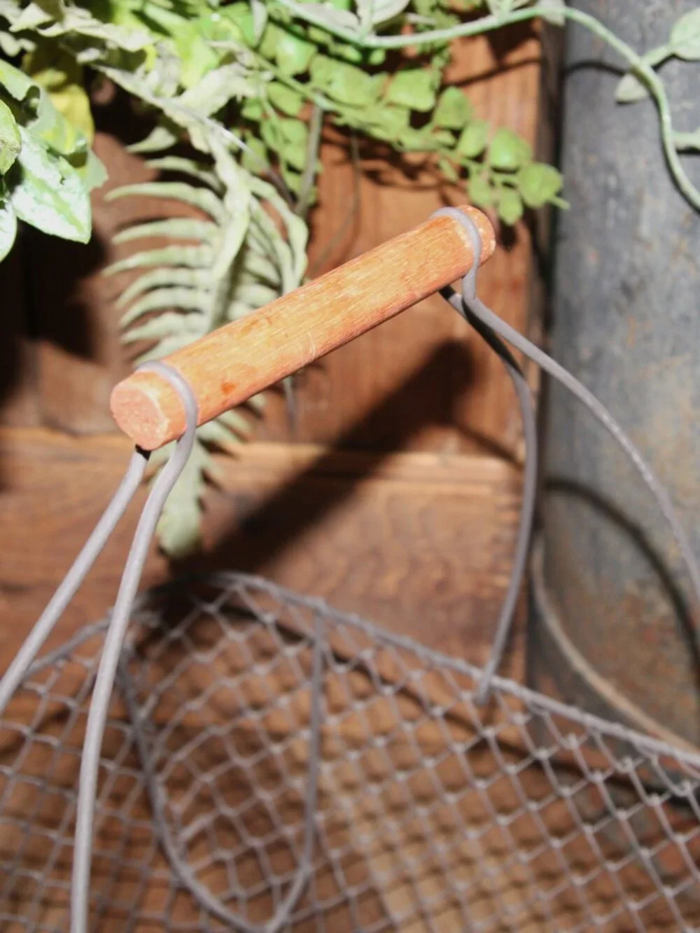 Large Rustic French Country Farmhouse Iron Chicken Wire Gathering Basket